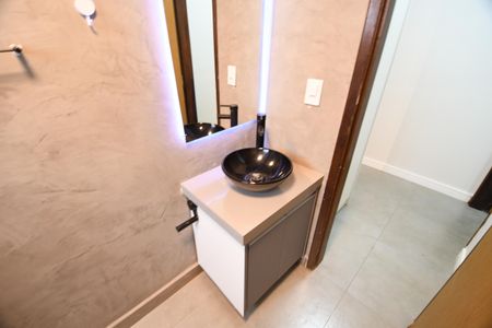 Banheiro de kitnet/studio à venda com 1 quarto, 37m² em Botafogo, Campinas