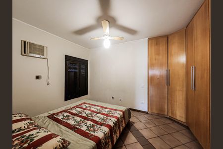 Quarto 1 de apartamento para alugar com 1 quarto, 88m² em Ponta da Praia, Santos