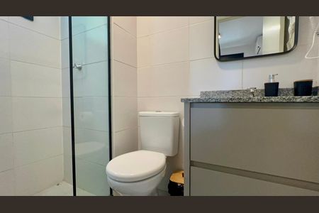 Apartamento para alugar com 27m², 1 quarto e sem vaga Apartamento para alugar com 27m², 1 quarto e sem vagaBanheiro da Suíte