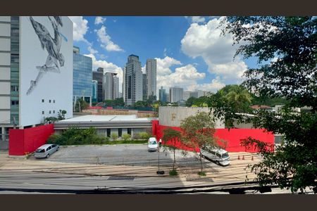 Varanda de kitnet/studio para alugar com 1 quarto, 27m² em Pinheiros, São Paulo