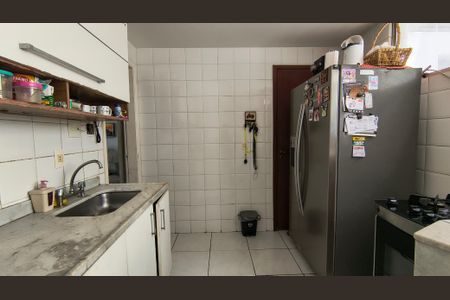 Apartamento para alugar com 81m², 3 quartos e 1 vaga Apartamento para alugar com 81m², 3 quartos e 1 vagaCozinha e Área de Serviço