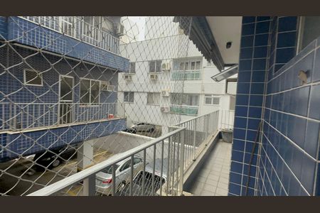 Apartamento à venda com 81m², 3 quartos e 1 vaga Apartamento à venda com 81m², 3 quartos e 1 vagaVaranda