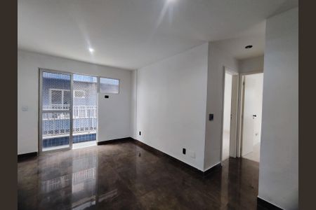 Sala de apartamento para alugar com 3 quartos, 81m² em Recreio dos Bandeirantes, Rio de Janeiro