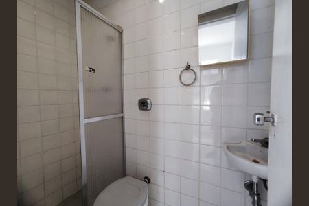 Apartamento à venda com 81m², 3 quartos e 1 vaga Apartamento à venda com 81m², 3 quartos e 1 vagaBanheiro da Suíte 2