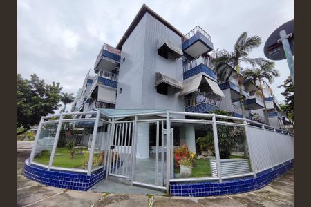 Apartamento à venda com 81m², 3 quartos e 1 vaga Apartamento à venda com 81m², 3 quartos e 1 vagaFachada