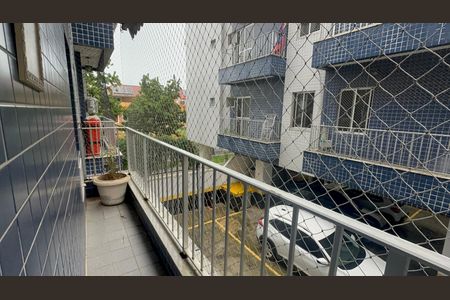 Apartamento à venda com 81m², 3 quartos e 1 vaga Apartamento à venda com 81m², 3 quartos e 1 vagaVaranda