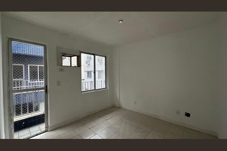 Apartamento à venda com 81m², 3 quartos e 1 vaga Apartamento à venda com 81m², 3 quartos e 1 vagaQuarto 2