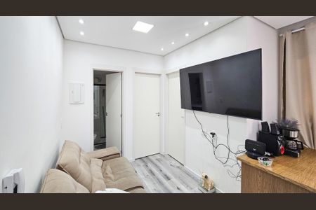 Sala de apartamento para alugar com 2 quartos, 39m² em Metalúrgicos, Osasco
