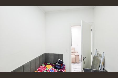 Quarto 2 de apartamento para alugar com 2 quartos, 39m² em Metalúrgicos, Osasco