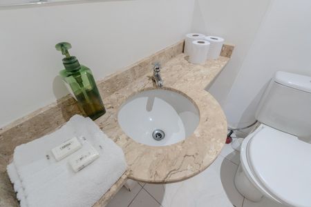 Apartamento à venda com 62m², 2 quartos e 1 vaga Apartamento à venda com 62m², 2 quartos e 1 vagaLavabo
