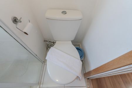 Apartamento à venda com 62m², 2 quartos e 1 vaga Apartamento à venda com 62m², 2 quartos e 1 vagaBanheiro