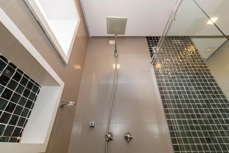 Apartamento para alugar com 120m², 2 quartos e 2 vagas Apartamento para alugar com 120m², 2 quartos e 2 vagasBanheiro da suíte 2