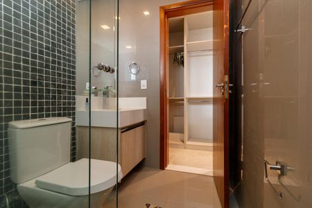 Apartamento para alugar com 120m², 2 quartos e 2 vagas Apartamento para alugar com 120m², 2 quartos e 2 vagasBanheiro da suíte 2