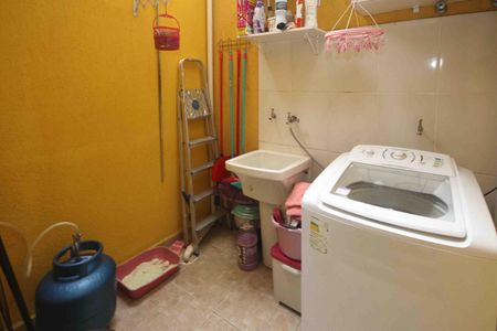 Casa de condomínio à venda com 65m², 2 quartos e 1 vaga