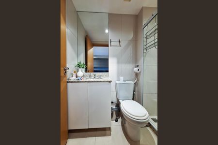 Apartamento à venda com 65m², 2 quartos e 1 vaga Apartamento à venda com 65m², 2 quartos e 1 vagaBanheiro da Suíte 1