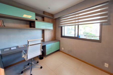Quarto 1 de apartamento para alugar com 2 quartos, 65m² em Santa Rosa, Niterói