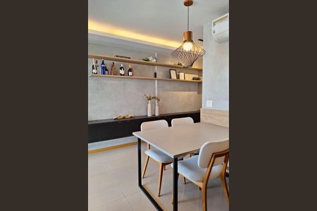 Sala de apartamento para alugar com 2 quartos, 65m² em Santa Rosa, Niterói