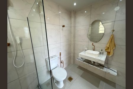 Apartamento para alugar com 65m², 2 quartos e 1 vagaBanheiro