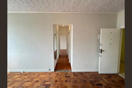Corredor de apartamento para alugar com 2 quartos, 65m² em Todos os Santos, Rio de Janeiro