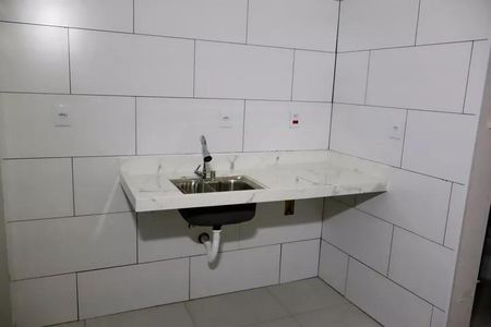 Cozinha de kitnet/studio para alugar com 1 quarto, 25m² em Vila Quitauna, Osasco