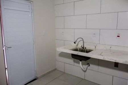 Cozinha de kitnet/studio para alugar com 1 quarto, 25m² em Vila Quitauna, Osasco