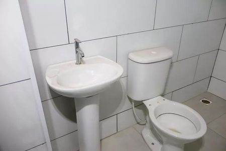 Studio para alugar com 25m², 1 quarto e sem vaga Studio para alugar com 25m², 1 quarto e sem vagaBanheiro