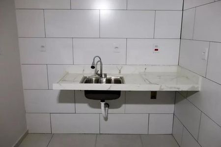 Cozinha de kitnet/studio para alugar com 1 quarto, 25m² em Vila Quitauna, Osasco