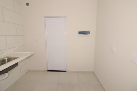 Cozinha de kitnet/studio para alugar com 1 quarto, 25m² em Vila Quitauna, Osasco