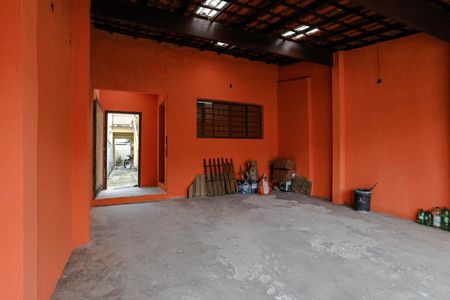 Casa para alugar com 157m², 2 quartos e 1 vaga Casa para alugar com 157m², 2 quartos e 1 vagaGaragem