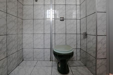 Casa para alugar com 157m², 2 quartos e 1 vaga Casa para alugar com 157m², 2 quartos e 1 vagaBanheiro - Quarto 2 - Suíte