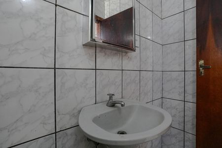 Casa para alugar com 157m², 2 quartos e 1 vaga Casa para alugar com 157m², 2 quartos e 1 vagaBanheiro