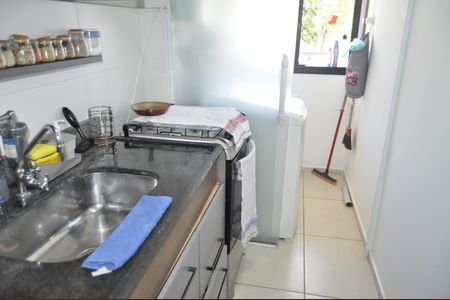 Apartamento à venda com 2 quartos, 56m² em Del Castilho, Rio de Janeiro
