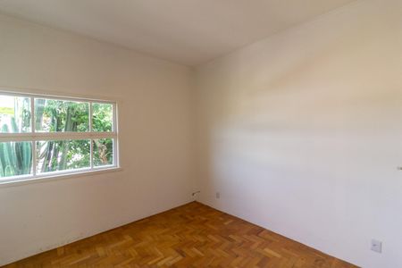 Casa à venda com 136m², 4 quartos e 2 vagas Casa à venda com 136m², 4 quartos e 2 vagasQuarto 1