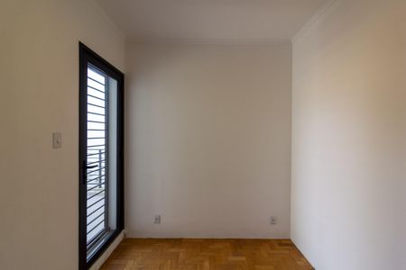 Casa à venda com 136m², 4 quartos e 2 vagas Casa à venda com 136m², 4 quartos e 2 vagasQuarto 2