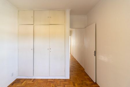 Casa à venda com 136m², 4 quartos e 2 vagas Casa à venda com 136m², 4 quartos e 2 vagasQuarto 1