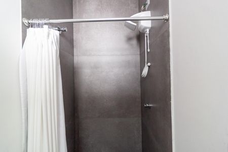 Casa à venda com 136m², 4 quartos e 2 vagas Casa à venda com 136m², 4 quartos e 2 vagasBanheiro de Serviço 2