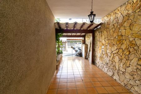 Casa à venda com 136m², 4 quartos e 2 vagas Casa à venda com 136m², 4 quartos e 2 vagasGaragem