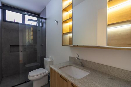 Casa à venda com 136m², 4 quartos e 2 vagas Casa à venda com 136m², 4 quartos e 2 vagasBanheiro Social