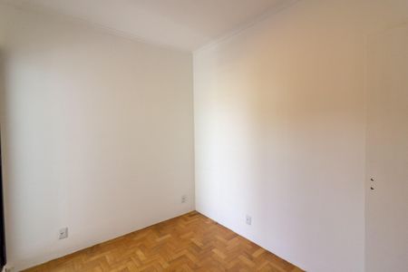 Casa à venda com 136m², 4 quartos e 2 vagas Casa à venda com 136m², 4 quartos e 2 vagasQuarto 2