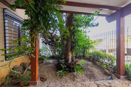 Casa à venda com 136m², 4 quartos e 2 vagas Casa à venda com 136m², 4 quartos e 2 vagasJardim