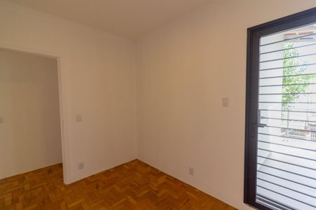 Casa à venda com 136m², 4 quartos e 2 vagas Casa à venda com 136m², 4 quartos e 2 vagasQuarto 2