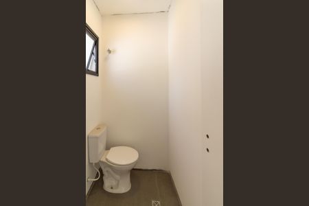 Casa à venda com 136m², 4 quartos e 2 vagas Casa à venda com 136m², 4 quartos e 2 vagasBanheiro de Serviço 1