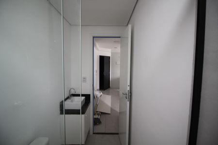 Apartamento para alugar com 36m², 2 quartos e sem vagaBanheiro