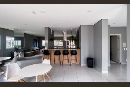 Apartamento à venda com 33m², 2 quartos e sem vagaÁrea comum