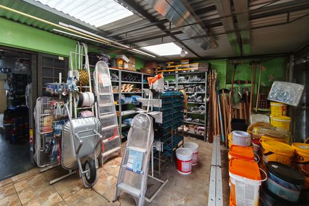 Casa à venda com 250m², 3 quartos e 2 vagasQuintal - Garagem