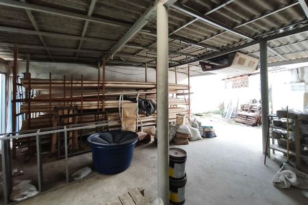 Casa à venda com 250m², 3 quartos e 2 vagasQuintal - Garagem
