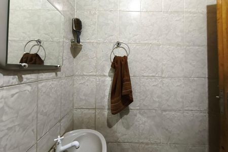Casa à venda com 250m², 3 quartos e 2 vagasBanheiro