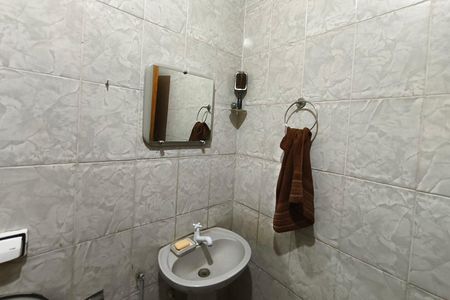 Casa à venda com 250m², 3 quartos e 2 vagasBanheiro