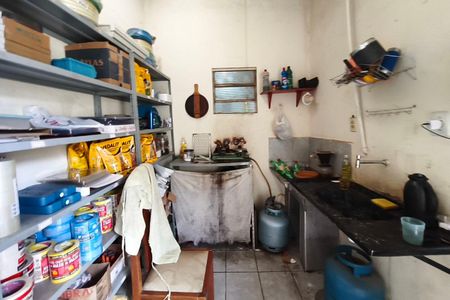 Casa à venda com 250m², 3 quartos e 2 vagasÁrea de Serviço