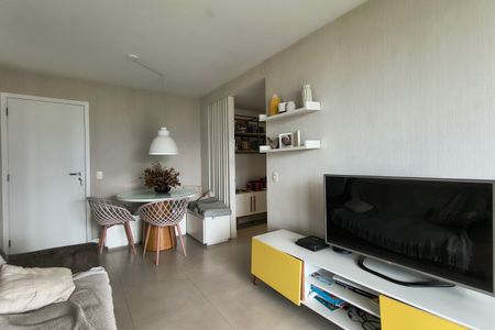 Apartamento à venda com 82m², 2 quartos e 2 vagasSala